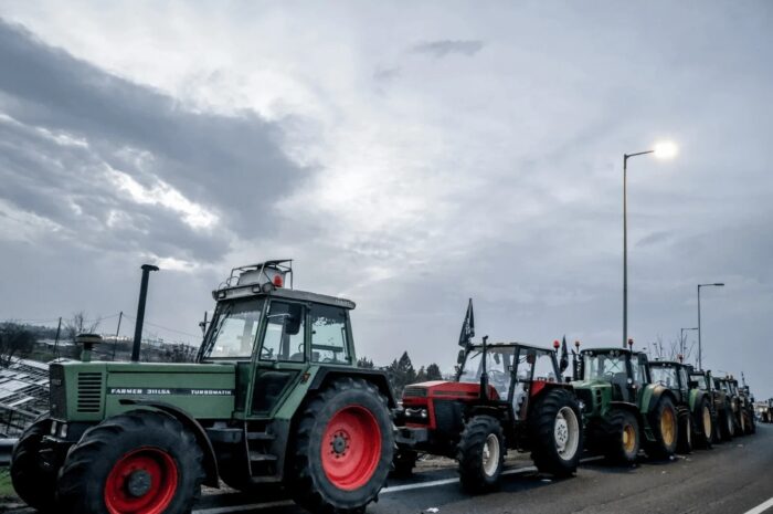 Αγρότες: Στις 15:00 η συνάντηση με τον πρωθυπουργό στο Μαξίμου