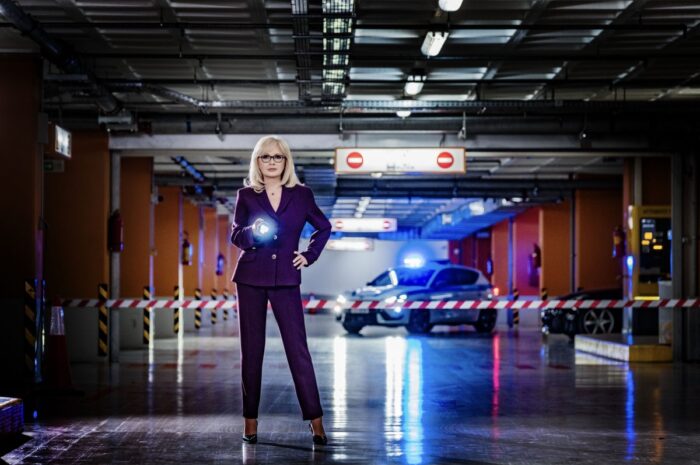 Η ερευνητική εκπομπή Φως στο Τούνελ με την Αγγελική Νικολούλη επιστρέφει στις μικρές οθόνες. Απόψε, στις 23.20, στο MEGA.