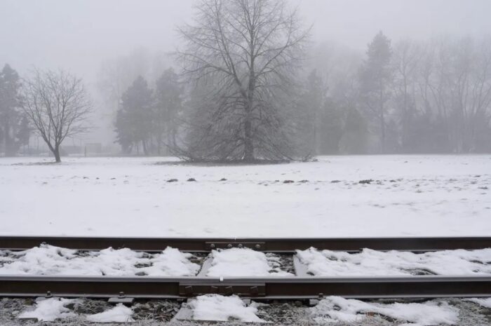  Κακοκαιρία στην Ευρώπη: Χωρίς ρεύμα εκατοντάδες χιλιάδες νοικοκυριά σε Βρετανία και Γαλλία