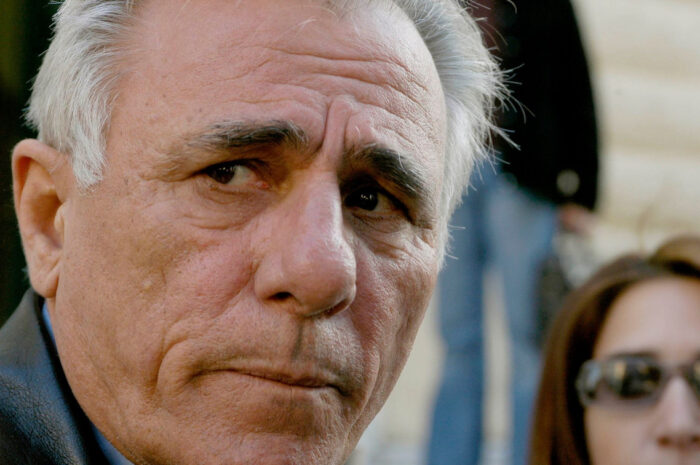 Πέθανε ο Σπύρος Καρατζαφέρης