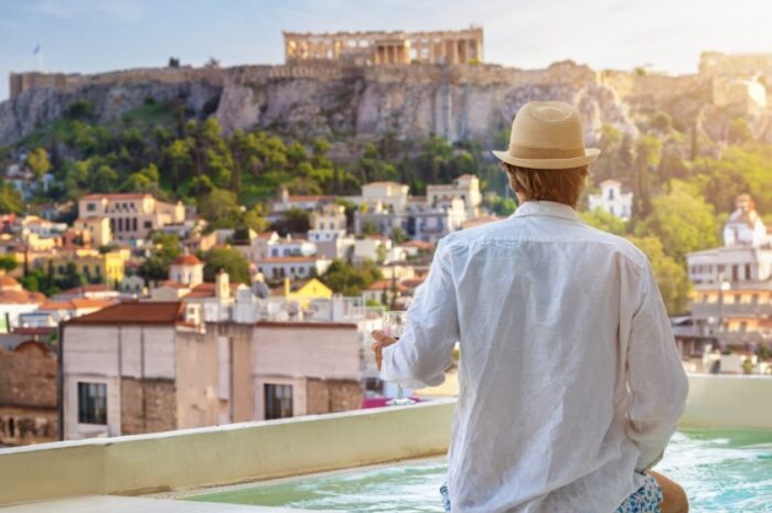 Τουρισμός: Έσπασαν το φράγμα των 23 δισ. ευρώ για πρώτη φορά οι εισπράξεις στο 11μηνο