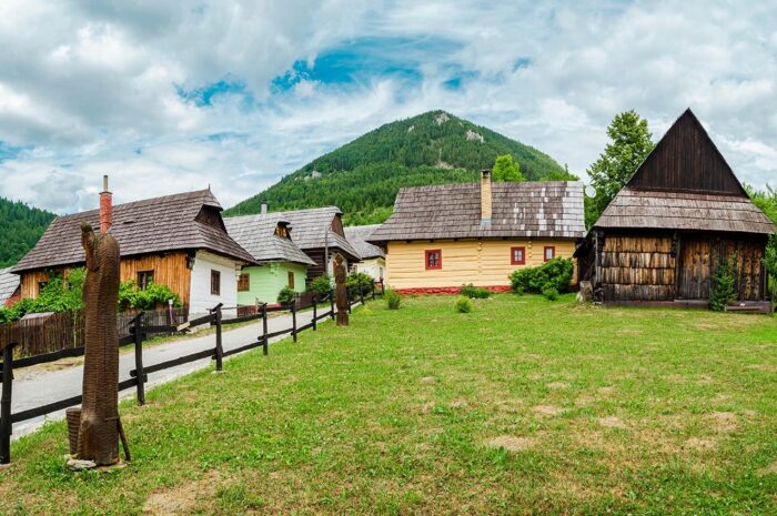 Βιλκολίνετς: Το ζωντανό χωριό- μουσείο της Σλοβακίας που σε ταξιδεύει στον χρόνο