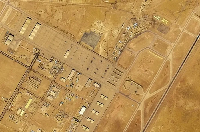 Δορυφορικές φωτογραφίες δείχνουν ότι αυξήθηκαν τα αεροσκάφη των ΗΠΑ που σταθμεύουν σε βάση στη Σαουδική Αραβία