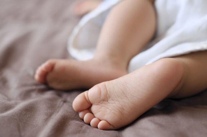 Βρέφος φέρεται να πέθανε λόγω κατανάλωσης μη παστεριωμένου γάλακτος από τη μητέρα του