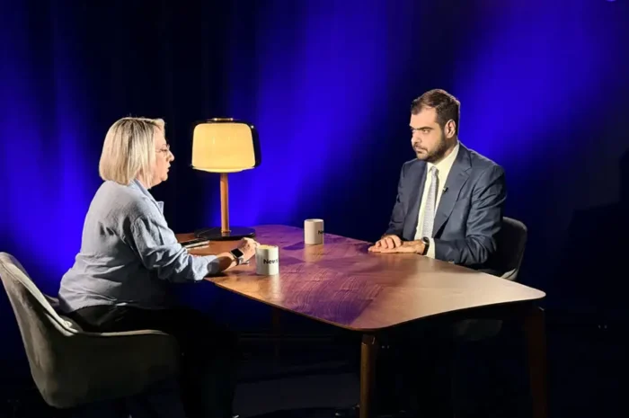 Παύλος Μαρινάκης: Υπάρχουν μπαχαλάκηδες με γραβάτα στη Βουλή – «Απάντηση» σε Δένδια – «Άδικη η κριτική από Σαμαρά και Καραμανλή»