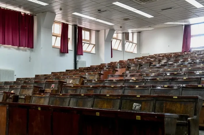 Κρήτη: Φοιτητής κόπηκε γιατί αντέγραψε το AI και η «αθάνατη Ελληνίδα μάνα» του, πήγε να ζητήσει τα «ρέστα» από τον καθηγητή