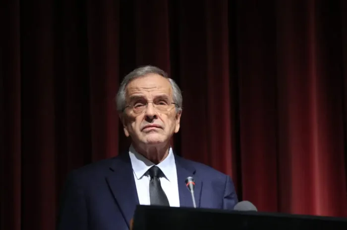 Σαμαράς κατά κυβέρνησης για Κύπρο: «Αν φύγουμε, θα πρόκειται για εθνικό ευτελισμό»