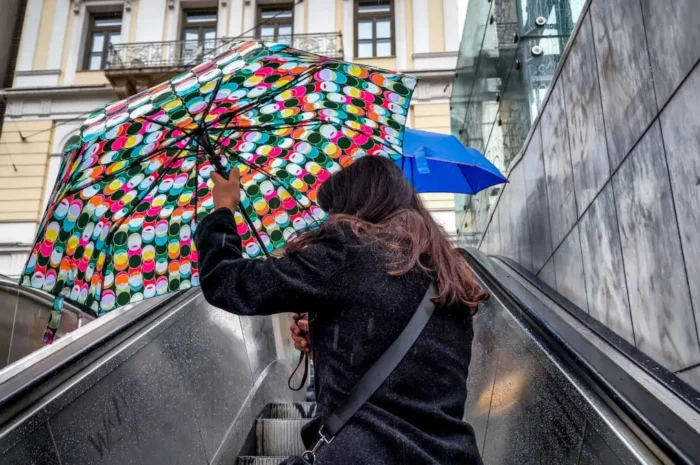 Καιρός: Κακοκαιρία σε δύο φάσεις με βροχές και κρύο – Σιβηρική εισβολή στη χώρα από την Πέμπτη