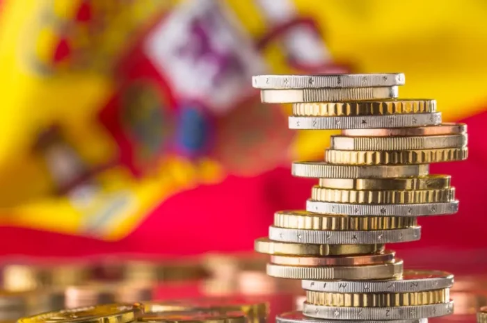 Η Ισπανία μειώνει τον ΦΠΑ στα καύσιμα στο 10% και ανακοινώνει μέτρα για στήριξη των πολιτών από την ακρίβεια λόγω του πολέμου