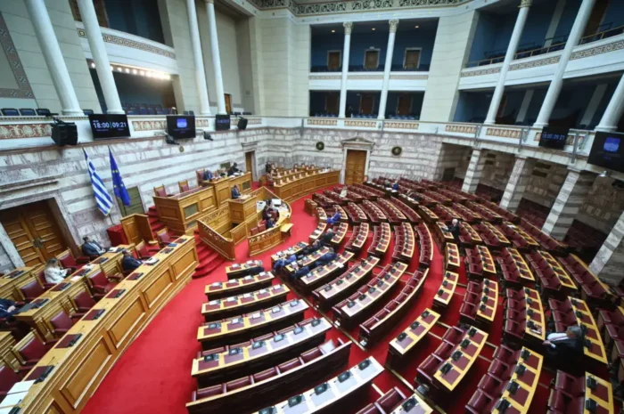 Πυρά της αντιπολίτευσης για την ανάρτηση Μητσοτάκη και τα Τέμπη: «Δεν ντρέπεται για τις δηλώσεις Φλωρίδη»