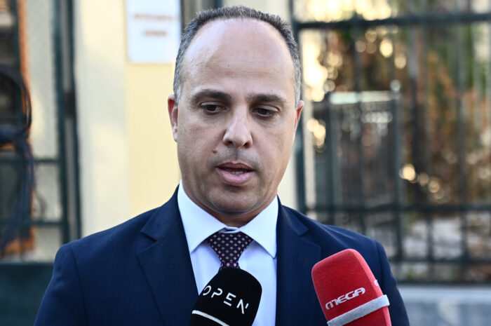 Κεσσές: Να κληθούν όλα τα θύματα των υποκλοπών, έχουν υποχρέωση λογοδοσίας – Η έρευνα έως το 2024 ήταν επιπόλαιη