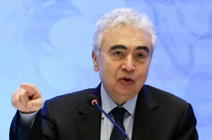 ΙΕΑ: Δυο χρόνια προθεσμία για επιστροφή στην κανονικότητα και προειδοποίηση για νέο κύμα ανατιμήσεων