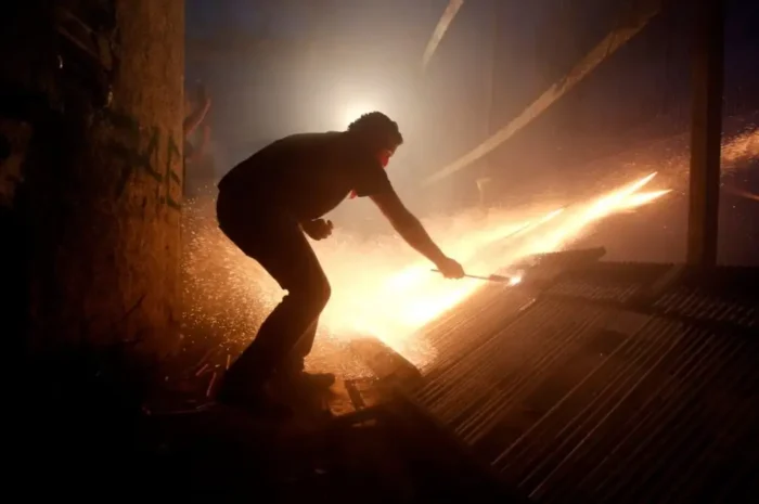 Χίος: Έξι άτομα νοσηλεύονται με εγκαύματα έως 50% του σώματός τους