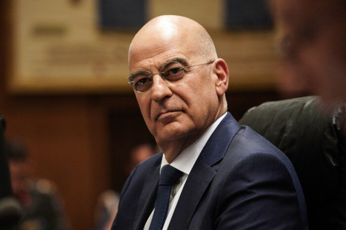 Στο Κατάρ ο Δένδιας μετά τα Ηνωμένα Αραβικά Εμιράτα στη σκιά των εξελίξεων στη Μέση Ανατολή