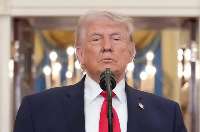 Τραμπ: «Αν δεν τηρηθεί η συμφωνία για εκεχειρία, θα ξεκινήσει το πιστολίδι»