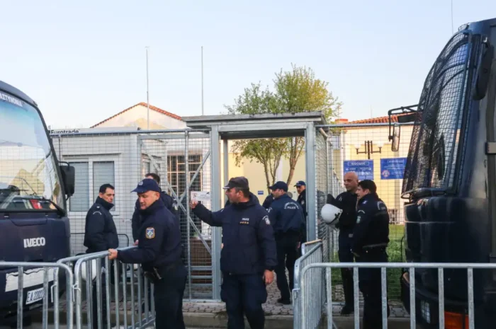 Διεκόπη η δίκη για τα Τέμπη – Αύριο Τρίτη θα συνεχιστεί το δικαστήριο