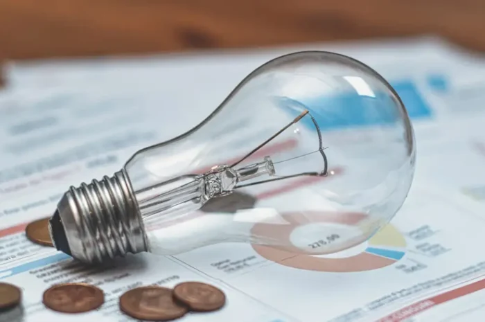 Τιμολόγια ρεύματος: Άνοδος 1 – 8 λεπτών στις τιμές των «πράσινων» τον Απρίλιο