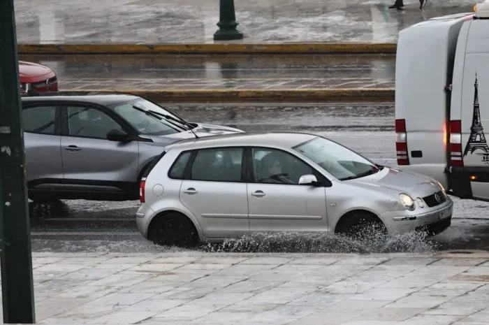 Καιρός σήμερα: Βροχές και καταιγίδες στα βόρεια, λίγα σύννεφα στην υπόλοιπη χώρα