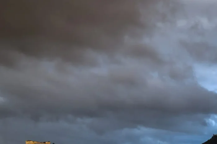 Καιρός σήμερα: Σύννεφα, βροχές και καταιγίδες – Μικρή πτώση της θερμοκρασίας