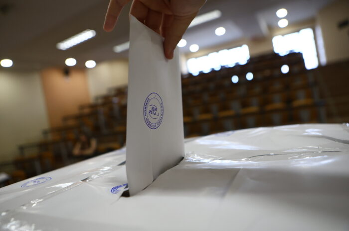 Σε δημόσια διαβούλευση ο νέος Κώδικας Τοπικής Αυτοδιοίκησης: Από τον α’ γύρο η εκλογή δημάρχων και περιφερειαρχών – Όσα αλλάζουν