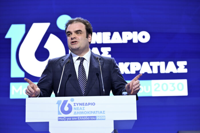 Πιερρακάκης: Τα στοιχήματα της δεκαετίας – Δηλώσεις στην Επιτροπή για την ανανέωση της θητείας Στουρνάρα στην ΤτΕ