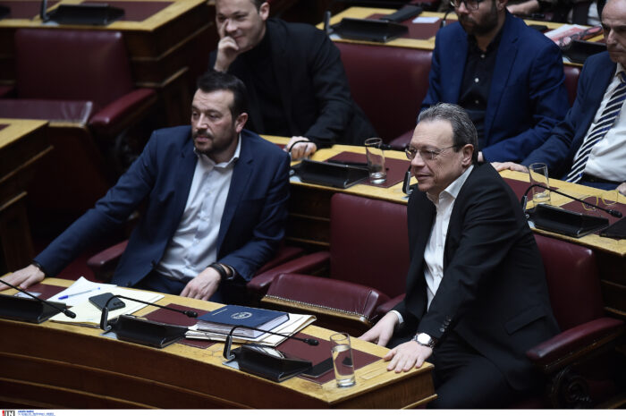 Παππάς κατά Φάμελλου: Να εξηγήσει τι καθήκοντα έχει μέχρι τις εκλογές – «Ο Ζαχαριάδης συνεχίζει να είναι εκπρόσωπος Τύπου του ΣΥΡΙΖΑ;»