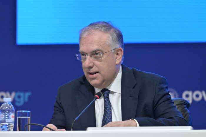 Θεοδωρικάκος: Η διαφάνεια είναι «όπλο» στα χέρια των καταναλωτών