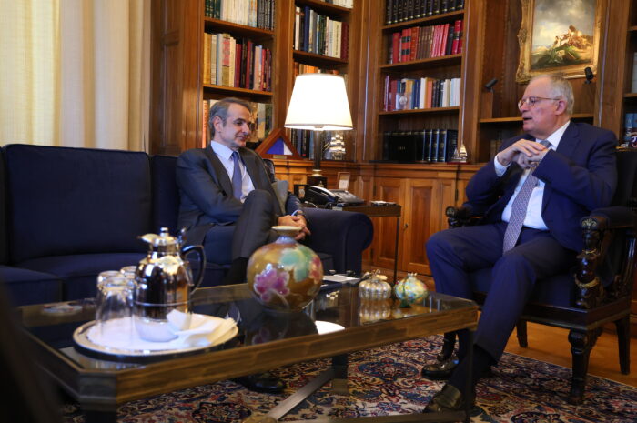 Μητσοτάκης σε Τασούλα: Σύντομα επιστρέφουμε στην κανονικότητα στα καύσιμα – Χρέος της κυβέρνησης να στηρίζει την κοινωνία