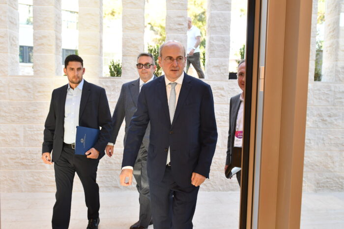 Χατζηδάκης: Στόχος τα 70 δισ. ευρώ για τις εξαγωγές αγαθών έως το 2030