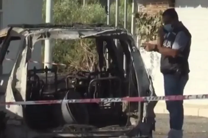 Φρίκη στην Ιταλία: Έκαψαν 4 μετανάστες ζωντανούς μέσα σε βαν γιατί δεν πλήρωσαν για τη μεταφορά τους