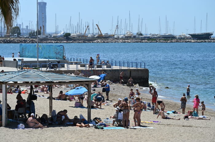 Καιρός σήμερα: Αίθριος, ο υδράργυρος θα αγγίξει τοπικά τους 38 βαθμούς Κελσίου