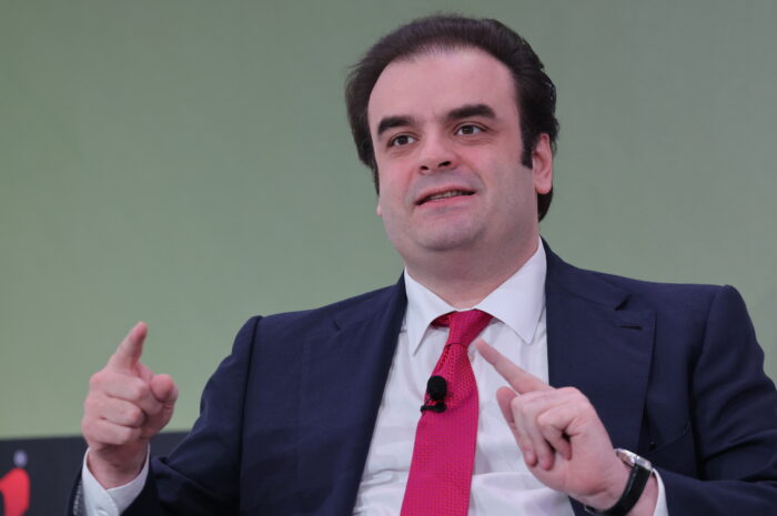 Πιερρακάκης: Το τρίπτυχο των επιλογών της Ευρώπης για να χτίσει ανταγωνιστικό πλεονέκτημα στην τεχνολογία