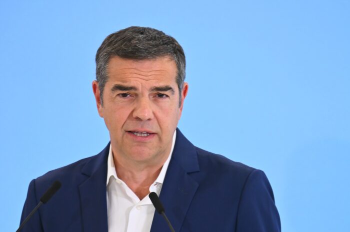 ΕΛΑΣ: «Μετωπική» για τα χρέη ΝΔ και ΠΑΣΟΚ – Ακρίβεια για τους πολίτες, «δανεικά και αγύριστα» για τη γαλάζια παράταξη