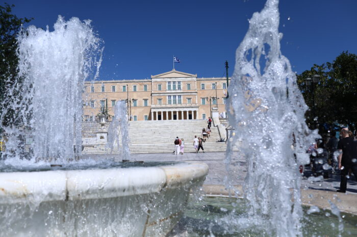 Καιρός σήμερα: Άνεμοι έως 6 μποφόρ στην Αττική, έως 37 βαθμούς η θερμοκρασία στη χώρα