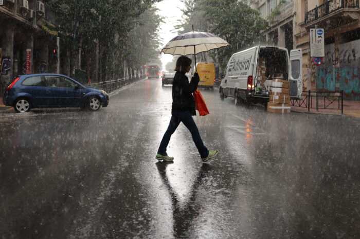 Καιρός: Ισχυρές καταιγίδες και χαλάζι από το βράδυ – Έκτακτο δελτίο επιδείνωσης από την ΕΜΥ