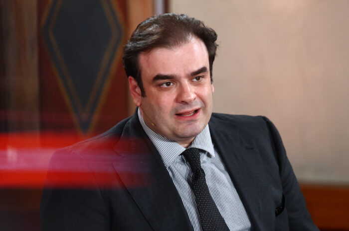 Αύξηση 30% στο επίδομα θέρμανσης ανακοίνωσε ο Κυριάκος Πιερρακάκης