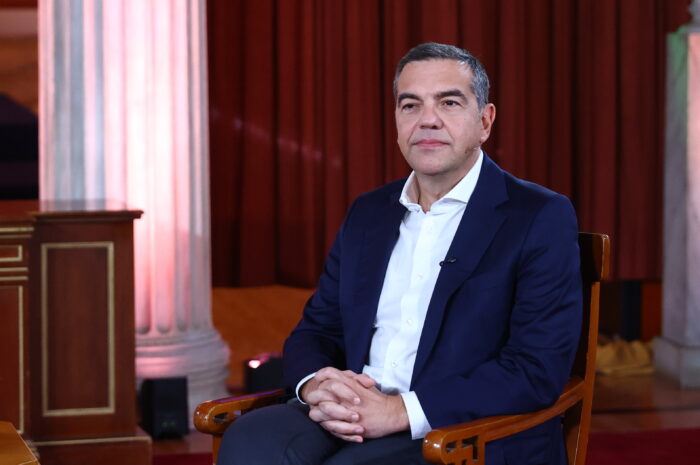 ΕΛΑΣ: Η μάχη για τους αναποφάσιστους περνά από την καθημερινότητα του πολίτη