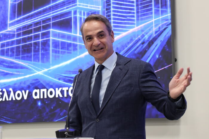Κυριάκος Μητσοτάκης για τον «κόφτη» στα 15 για τα social media:«Ένα τελευταίο βίντεο και το κλείνω, σας θυμίζει κάτι;»